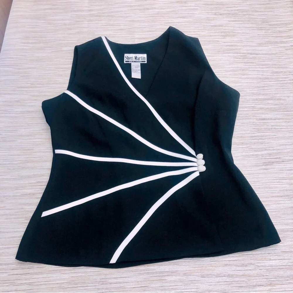 Sheri Martin New York Black White Sleeveless Top - Picture 16 of 16